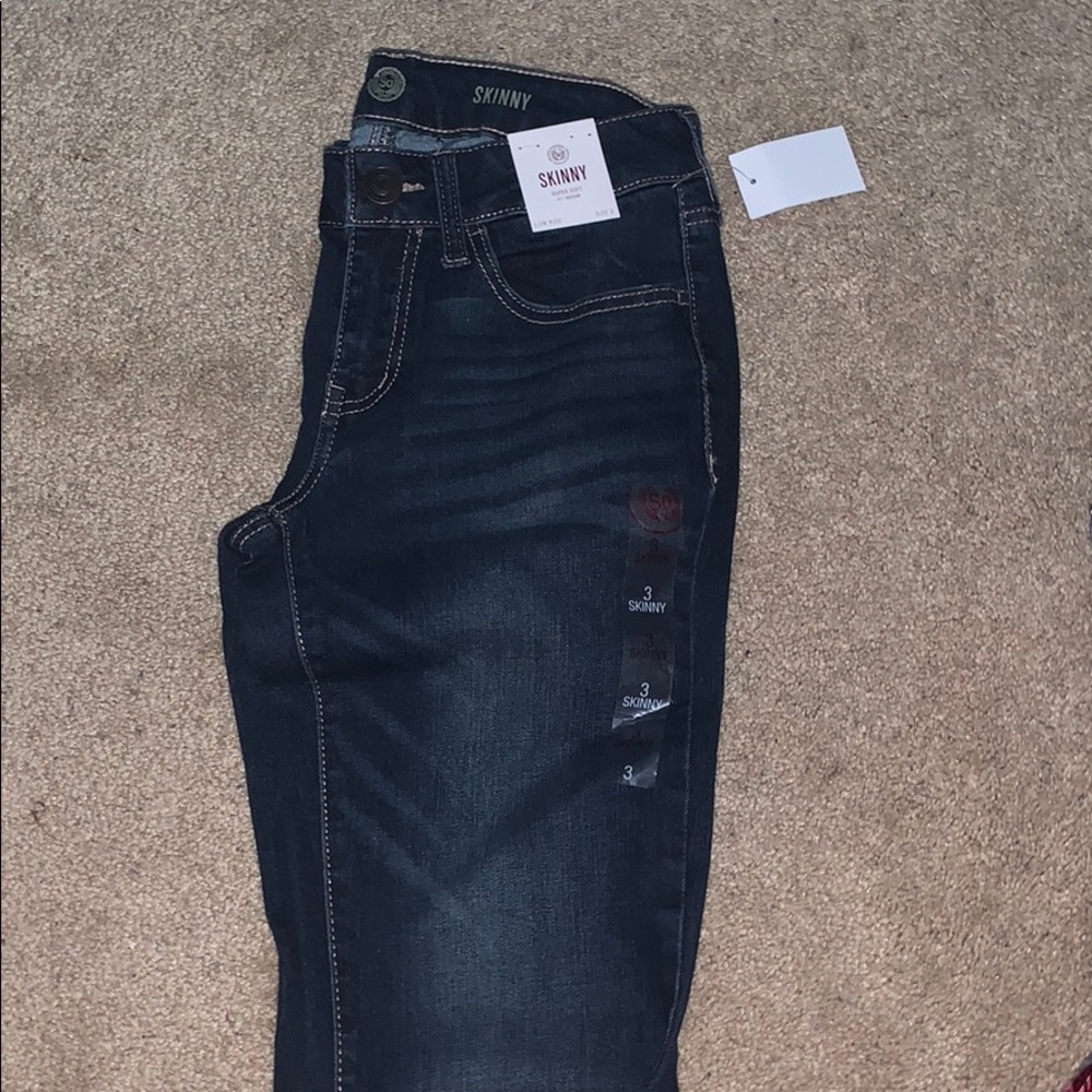 SO Skinny Super Soft Low Rise Jeans NWT